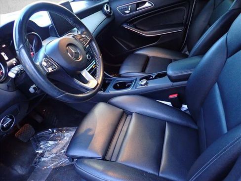 Used 2018 Mercedes-Benz GLA 250 4MATIC image 11