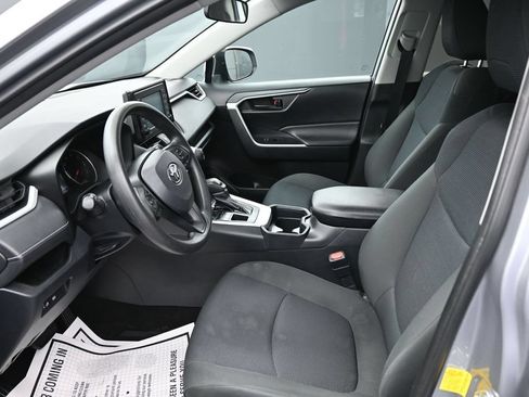 Used 2020 Toyota RAV4 LE w/ All Weather Liner Package AWD/4WD image 11