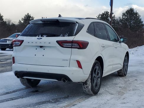 Used 2024 Ford Escape ST-Line w/ Tech Pack #1 image 4