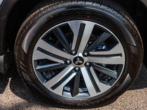 New 2025 Mitsubishi Outlander Sport ES image 12