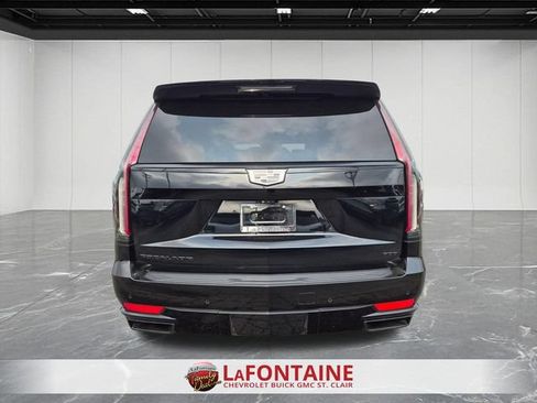 Used 2023 Cadillac Escalade Sport Platinum w/ LPO, ONYX Package AWD/4WD image 4