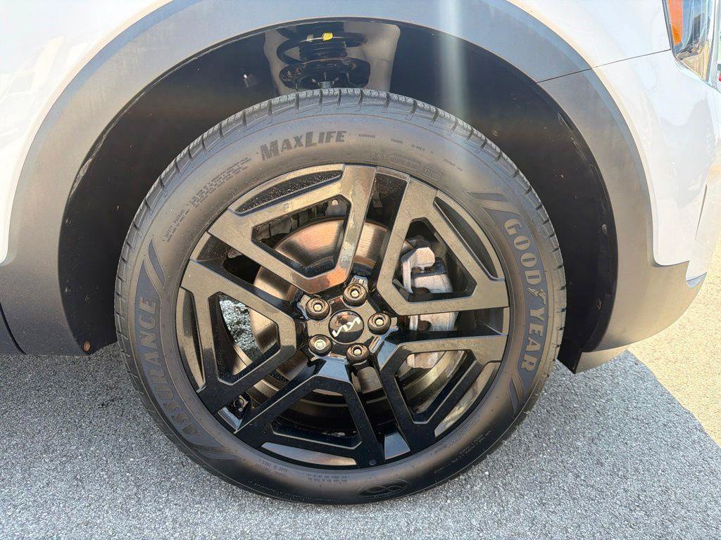 Used 2023 Kia Telluride SX X-Line AWD/4WD image 15