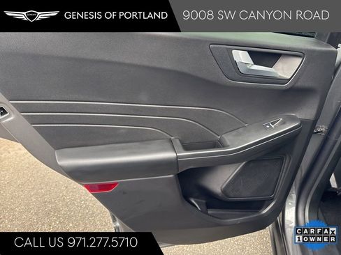 Used 2025 Ford Escape ST-Line image 32