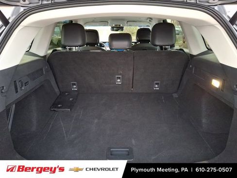 Used 2024 Lincoln Nautilus Premier AWD/4WD image 31
