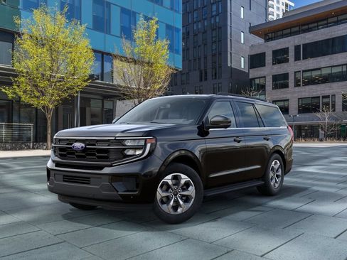 New 2027 Ford Expedition Active AWD/4WD image 2