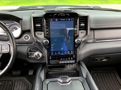 Used 2022 RAM 1500 Limited w/ Night Edition AWD/4WD image 6