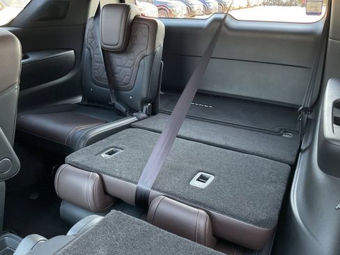 New 2026 Nissan Armada Platinum image 18