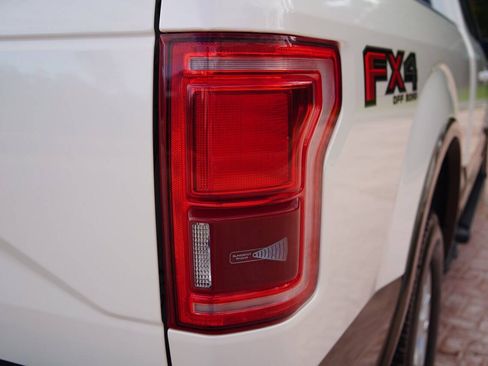 Used 2015 Ford F150 Lariat w/ Equipment Group 501A Mid AWD/4WD image 38
