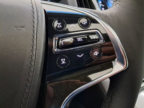 Used 2019 Cadillac Escalade Platinum image 17