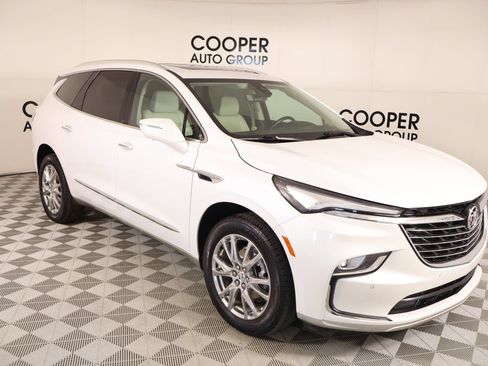 Used 2023 Buick Enclave Premium w/ Experience Buick Package FWD image 1