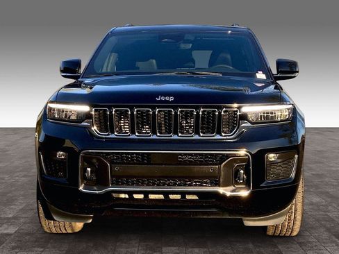Certified 2023 Jeep Grand Cherokee Overland image 2