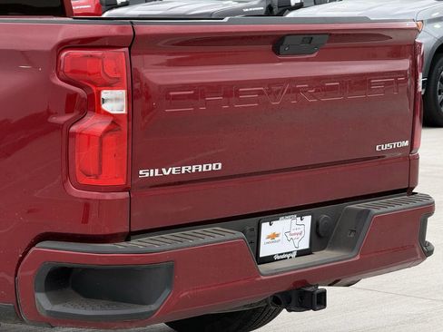 Used 2021 Chevrolet Silverado 1500 Custom image 6
