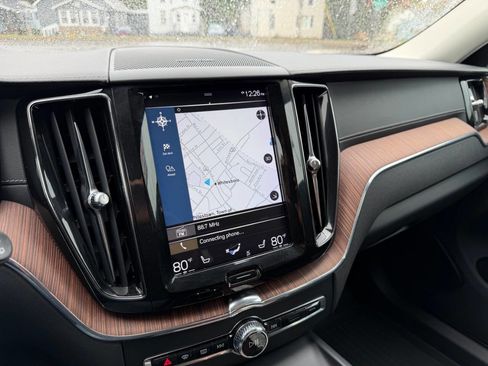 Used 2019 Volvo XC60 T5 Inscription w/ Protection Package Premier image 13