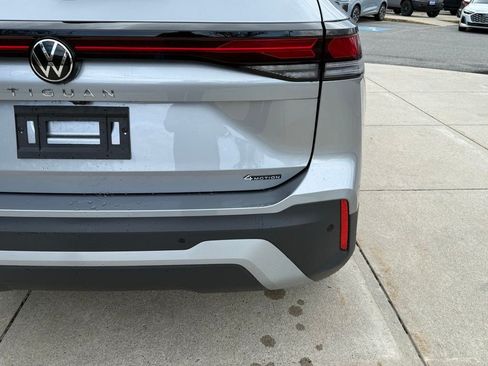 New 2026 Volkswagen Tiguan SE AWD/4WD image 14