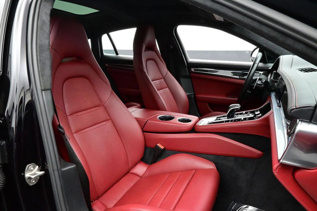 Certified 2021 Porsche Panamera Turbo S AWD/4WD image 18