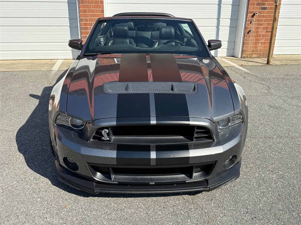 Used 2013 Ford Mustang Shelby GT500 RWD image 11