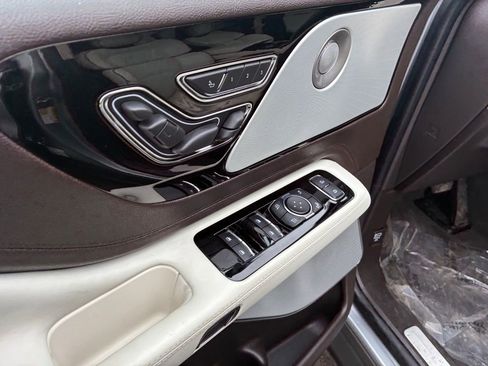 Certified 2024 Lincoln Aviator Black Label image 12