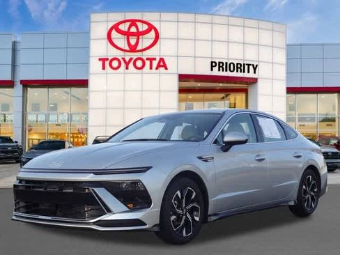 Used 2024 Hyundai Sonata SEL image 2