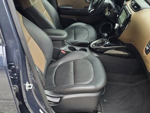 Used 2016 Kia Soul + w/ Audio Package FWD image 16