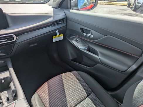 New 2026 Nissan Sentra SR image 17