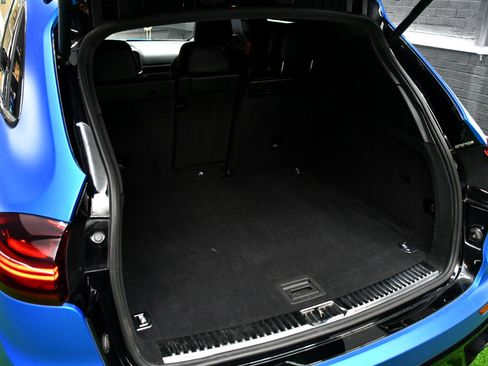 Used 2017 Porsche Cayenne GTS image 46