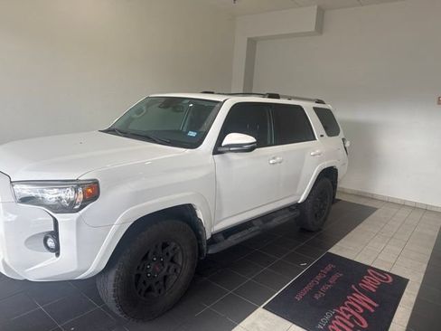 Used 2024 Toyota 4Runner SR5 Premium w/ Moonroof Package AWD/4WD image 1