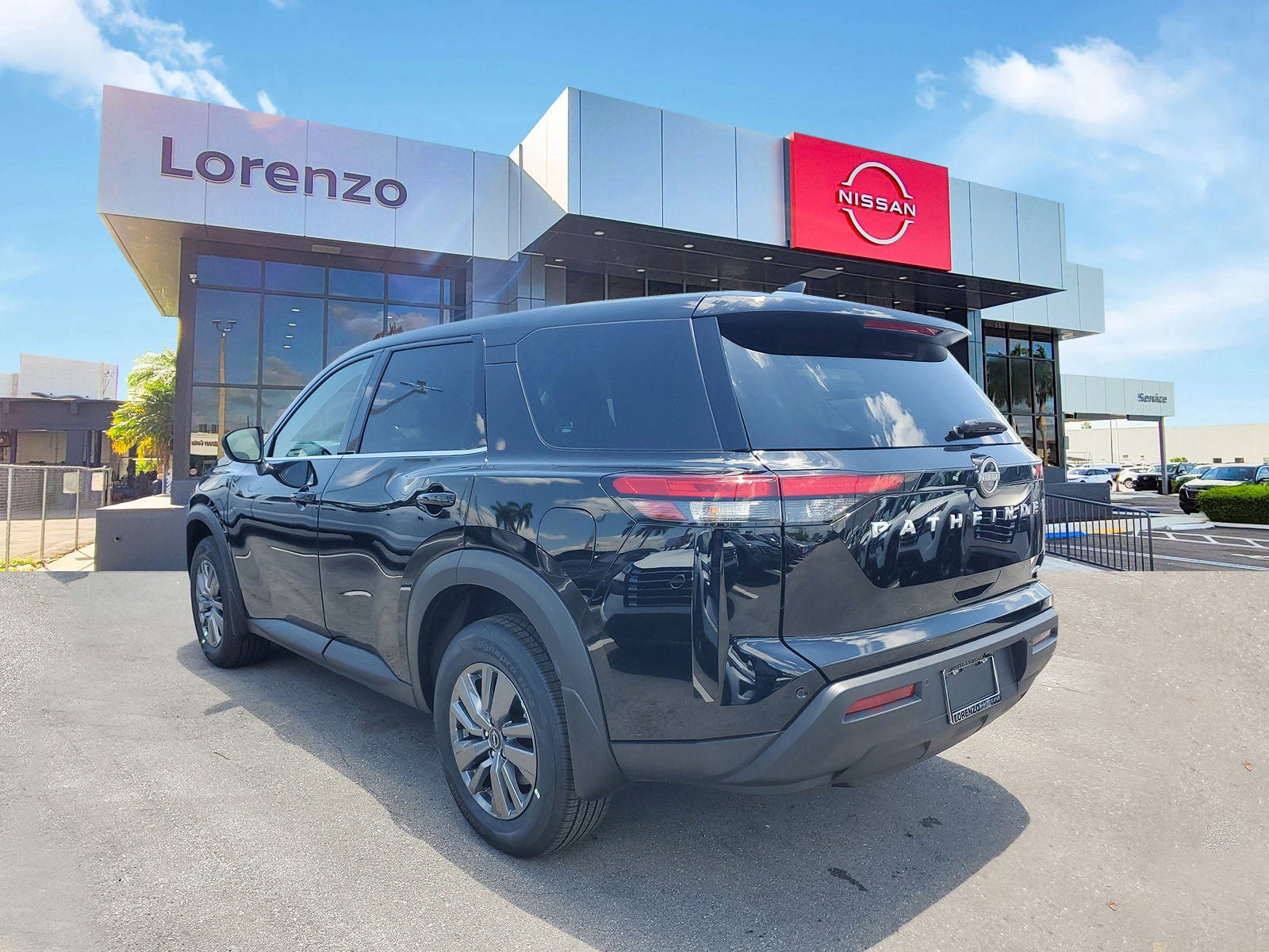 New 2025 Nissan Pathfinder S AWD/4WD image 6