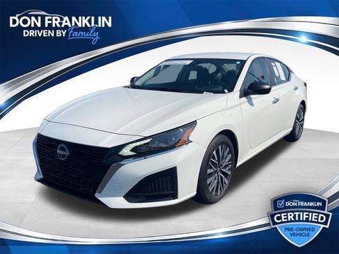 Certified 2025 Nissan Altima 2.5 SV FWD image 1