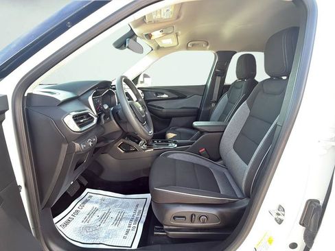 Used 2023 Chevrolet TrailBlazer LT w/ Convenience Package AWD/4WD image 21