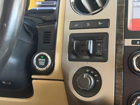 Used 2015 Ford Expedition EL Limited w/ Equipment Group 301A AWD/4WD image 37