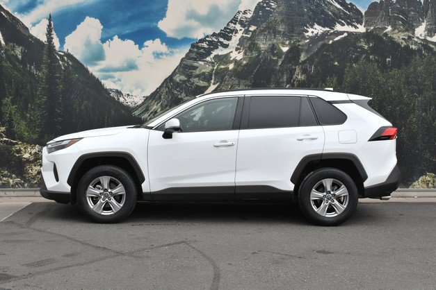 Certified 2025 Toyota RAV4 XLE AWD/4WD image 7