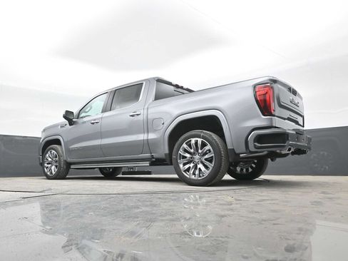 Used 2025 GMC Sierra 1500 Denali w/ Denali Reserve Package AWD/4WD image 37