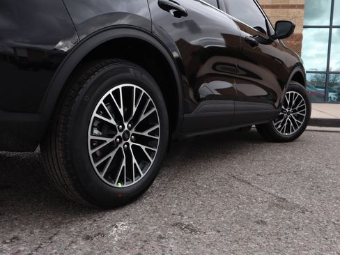 New 2026 Ford Escape SE image 11