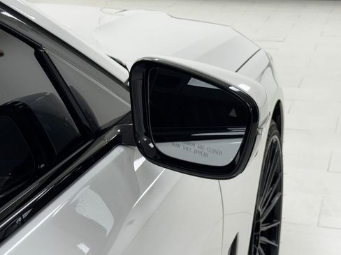 Used 2022 BMW 750i xDrive w/ Autobahn Package image 39