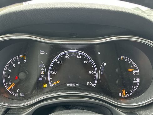 Used 2018 Jeep Grand Cherokee Limited w/ Trailer Tow Group IV image 9