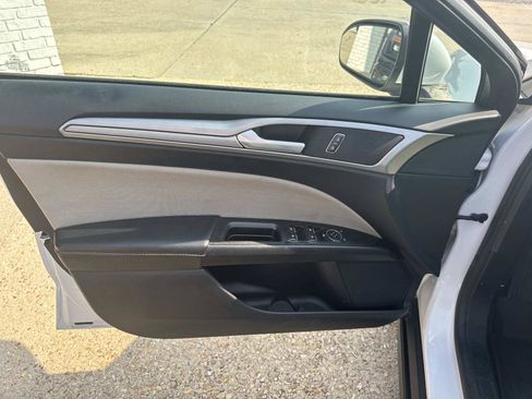 Used 2020 Ford Fusion S FWD image 18