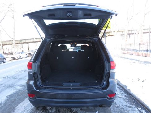Used 2015 Jeep Grand Cherokee Laredo w/ Quick Order Package 23E AWD/4WD image 21