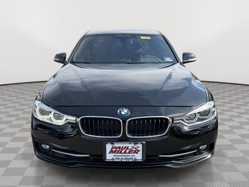 Used 2018 BMW 330i xDrive Sedan image 2