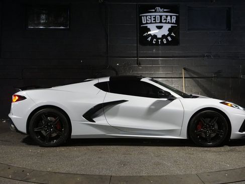 Used 2021 Chevrolet Corvette Stingray Preferred Cpe w/ Z51 Performance Package image 17