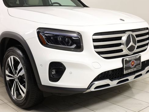 Used 2025 Mercedes-Benz GLB 250 4MATIC image 37