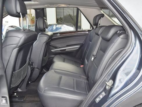 Used 2011 Mercedes-Benz ML 350 4MATIC image 32