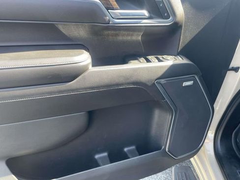 Used 2022 GMC Sierra 1500 Elevation w/ Elevation Premium Package image 16