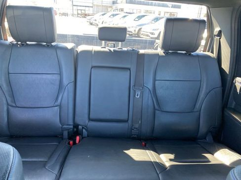 Used 2023 Toyota Tundra Platinum image 27