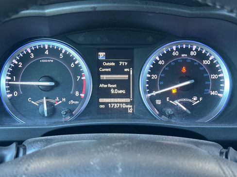 Used 2018 Toyota Highlander SE AWD/4WD image 26