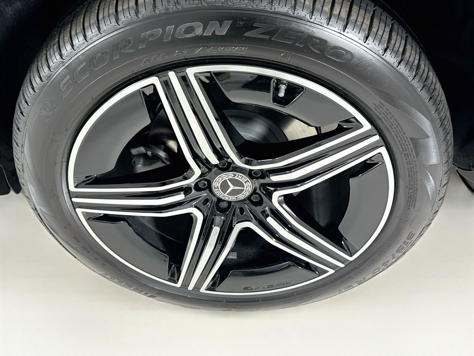 New 2027 Mercedes-Benz GLE 450 4MATIC image 34