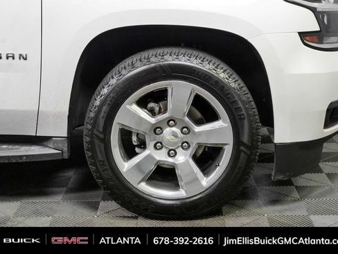 Used 2016 Chevrolet Suburban LT RWD image 41