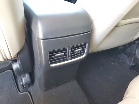 Used 2019 MAZDA CX-5 Touring image 16