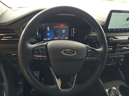 Used 2024 Ford Escape Active AWD/4WD image 9