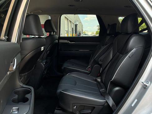 Used 2025 Hyundai Palisade SEL AWD/4WD image 12