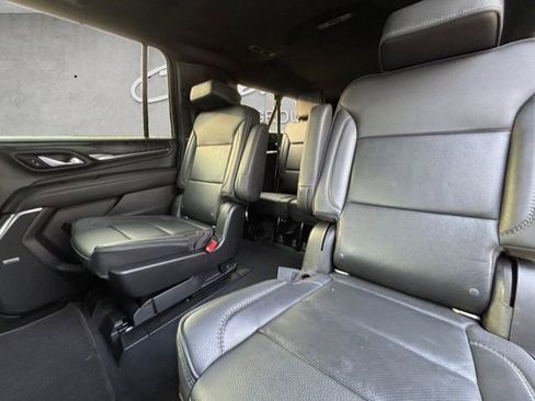 Used 2021 GMC Yukon XL Denali w/ Denali Premium Package RWD image 28